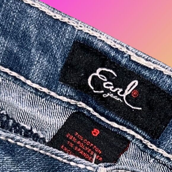 Earl Bedazzled Medium Wash Faded Capri Jeans Size 8 30” #98 - Picture 3 of 5